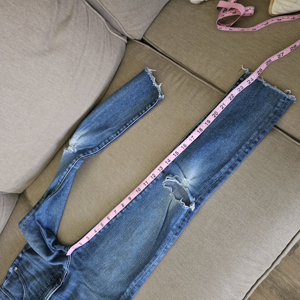 Aritzia Denim Forum the lola high rise crop skinny jeans distressed - Picture 10 of 10